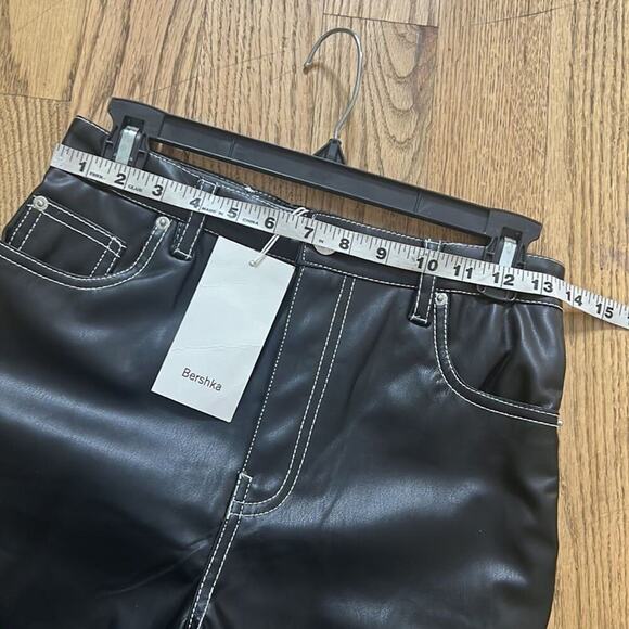 BERSHKA HIGH‎ RISE NWT FAUX LEATHER DAD PANTS WITH CONTRAST SIZE M - Picture 8 of 12